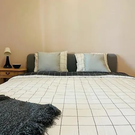 Spacious With A 3 Bedrooms With Ocean View And A Bar And Reading Space Apartment
