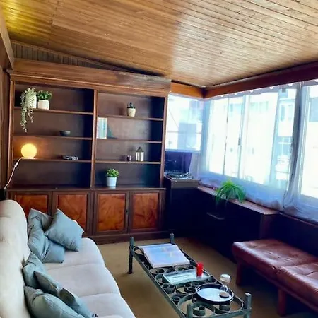 Apartment Spacious With A 3 Bedrooms With Ocean View And A Bar And Reading Space *