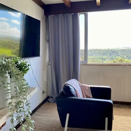 Spacious With A 3 Bedrooms With Ocean View And A Bar And Reading Space Apartment *