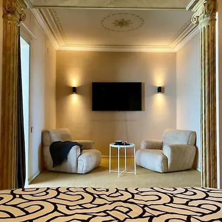 Spacious With A 3 Bedrooms With Ocean View And A Bar And Reading Space Apartment *